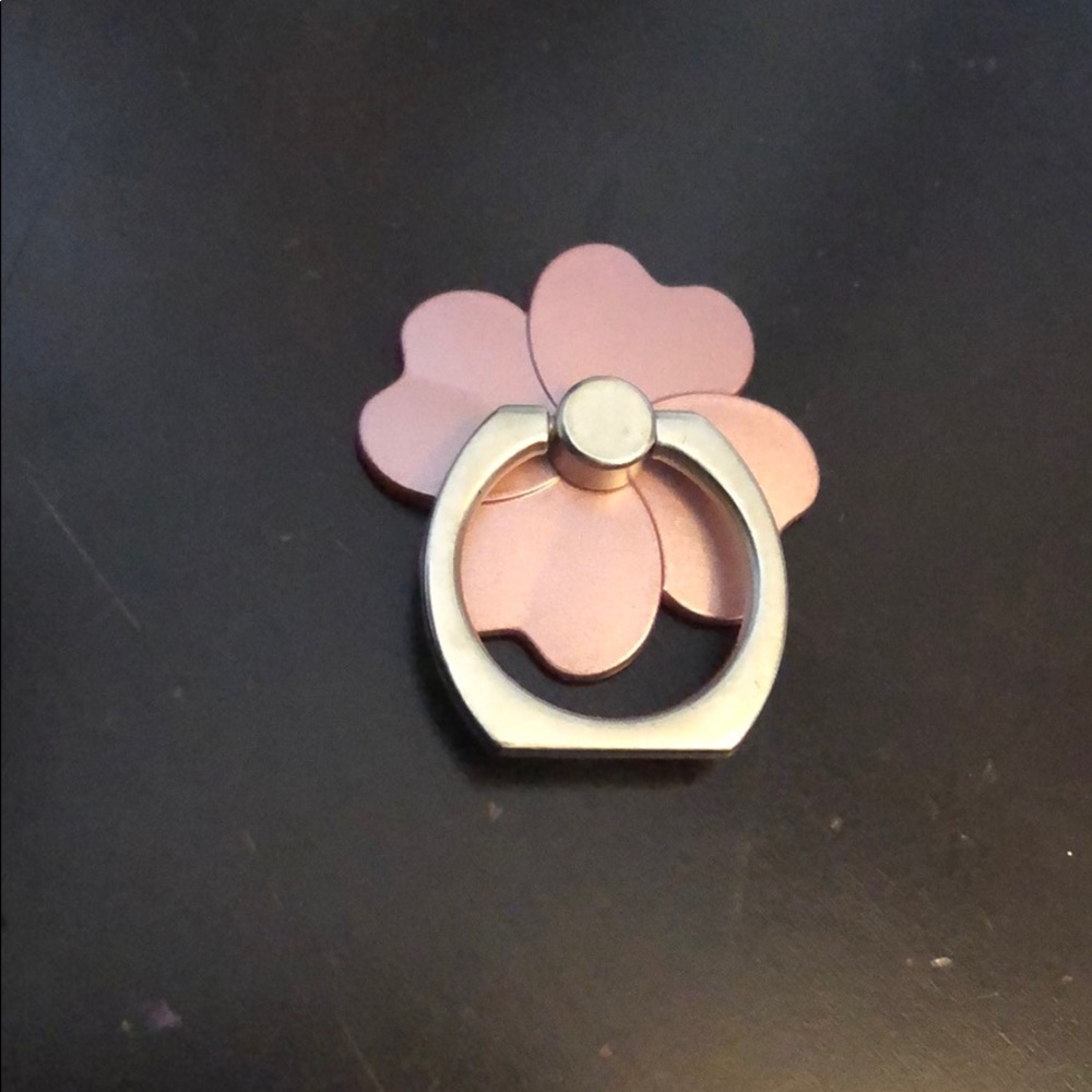Rose Gold Cellphone Finger Holder